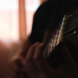 粉嫩小泬没有毛小便是正常吗
